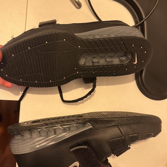 Romaleos - Picture 2 of 2